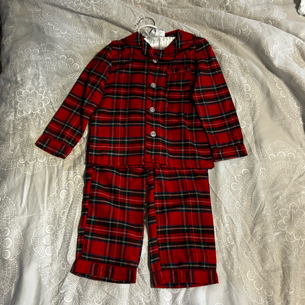 Edgehill Collection Holiday Pajama Set